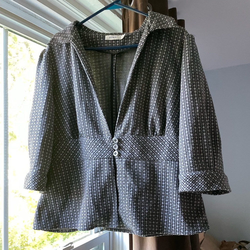 Ricki's Grey and White Patterned Blazer, Size 18